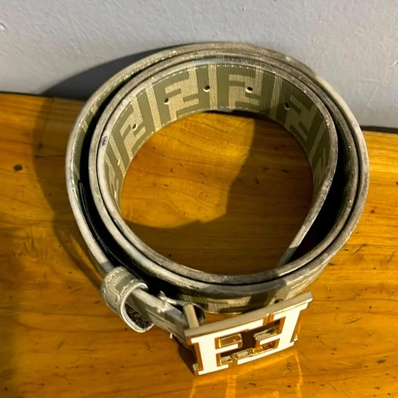 Fendi Beige and White Belt with Gold Buckle - Picture 3 of 4